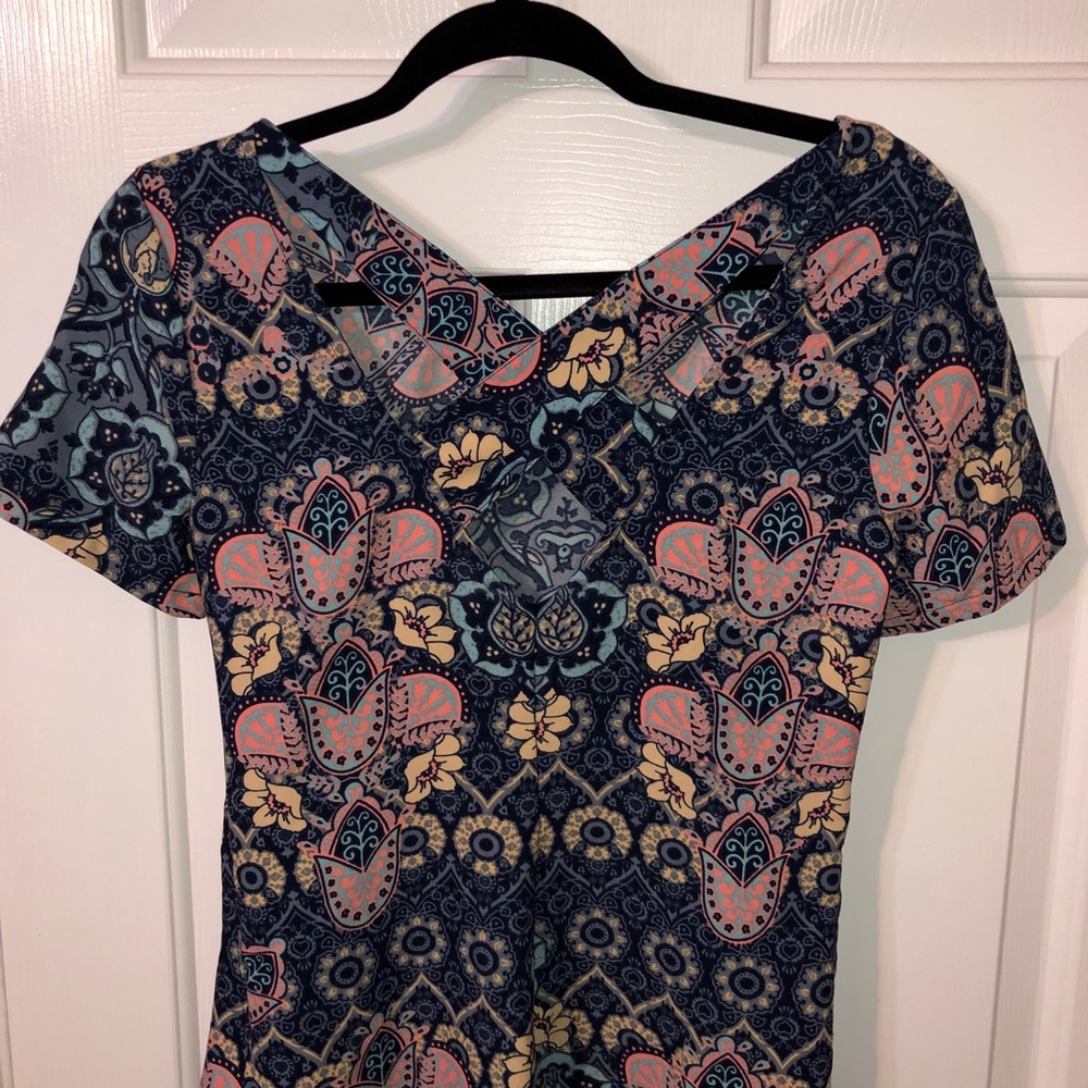 Dress - Picture 3 of 3